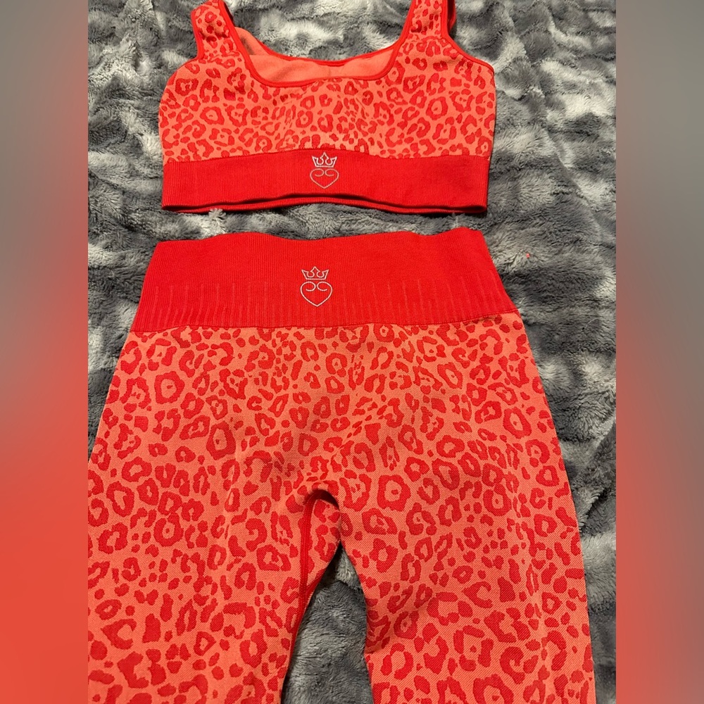DIAMOND SHOP APPAREL- WILD SIDE set Boss Babe Red Size Small - Picture 2 of 4